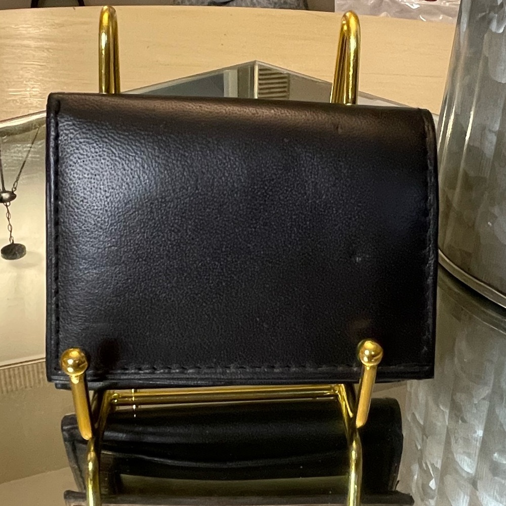 River Ridge Black Leather Men’s Trifold Wallet